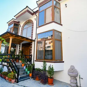 Rivaaa Maison d'hôtes Berat