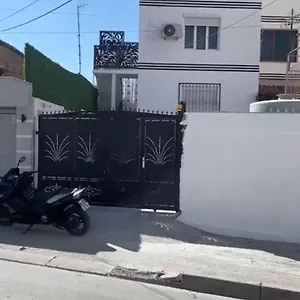 Oli House 3 Guest house Durres